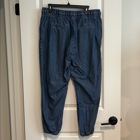 Lucky Brand Denim Blue Elastic Waist Pants - Picture 5 of 6